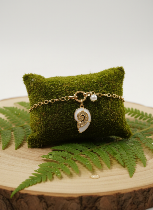Elegant Gold Seashell Charm Bracelet with Pearl – Ocean-Inspired Designer Jewelry
