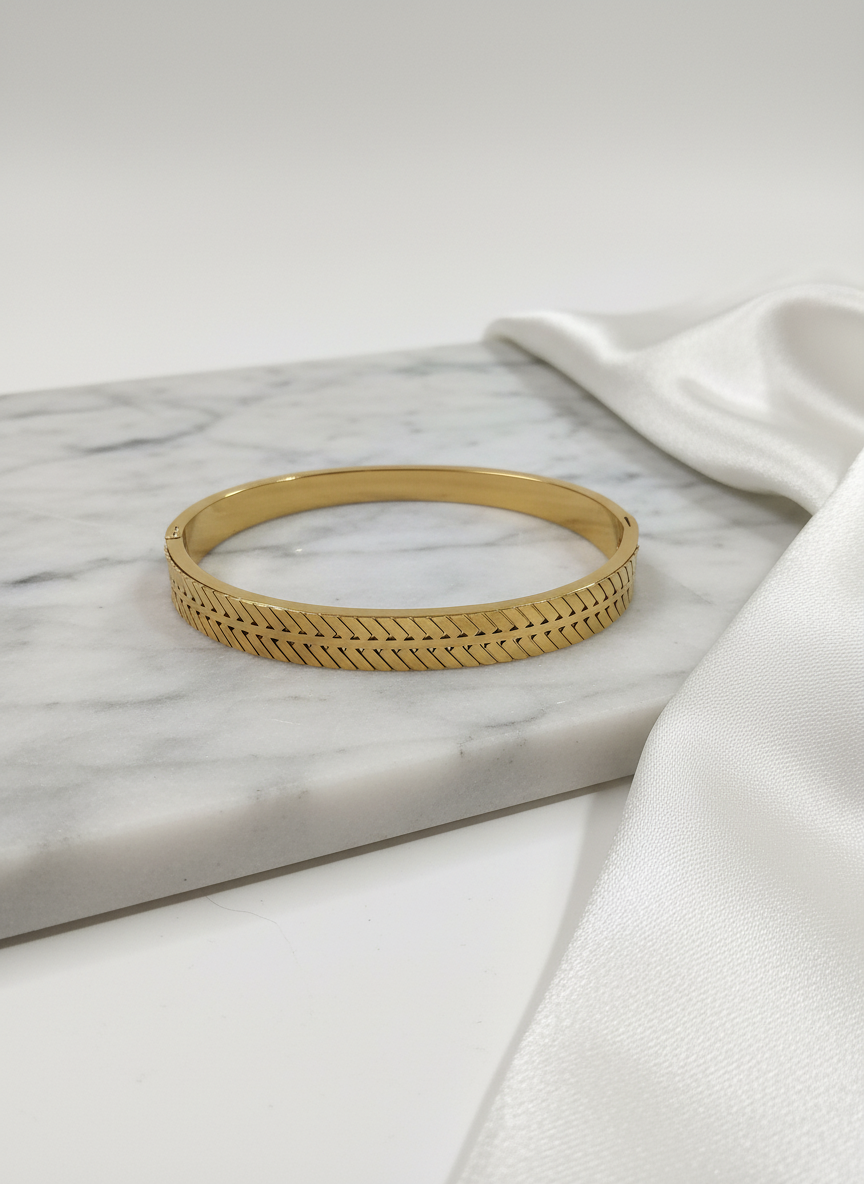 Gold Herringbone Locking Bracelet | Sleek & Secure Fit